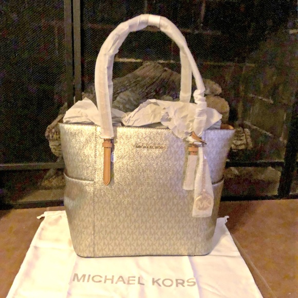 🛑SOLD🛑 - Picture 2 of 7